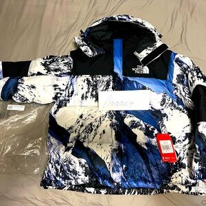 Supreme X North Face Mountain Baltoro Jacket Brand New